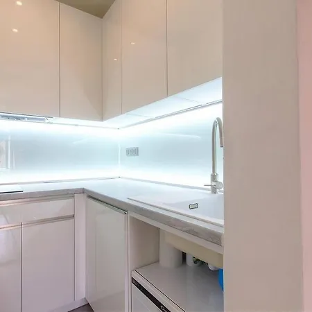 Apartmán Bright Flat Next To Best Park 10min Walk To Center Praha